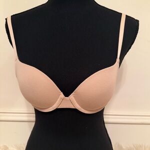 Victoria's Secret Tan T-Shirt Bra Intimates Sz 32A‎